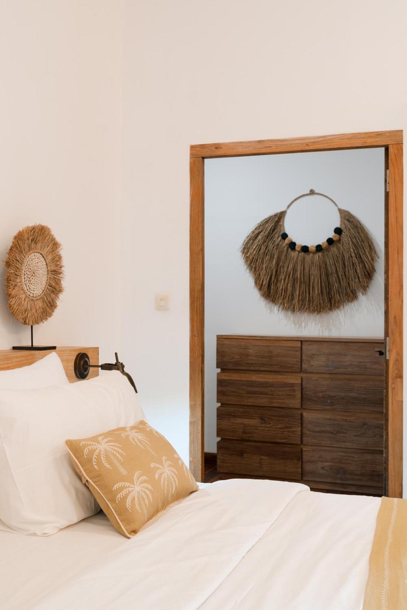 Secret Haven Cozy 3 Bedroom Private Pool Villa Τζίλι Τραγουανγκάν Εξωτερικό φωτογραφία